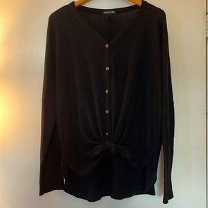 Textured black buttoned down cardigan 💕